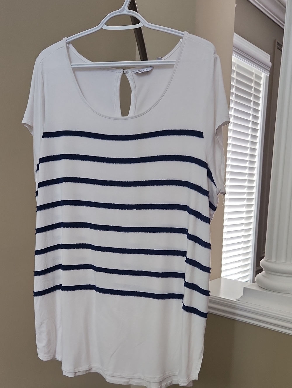Reitmans White Top with Navy Horizontal Stripes